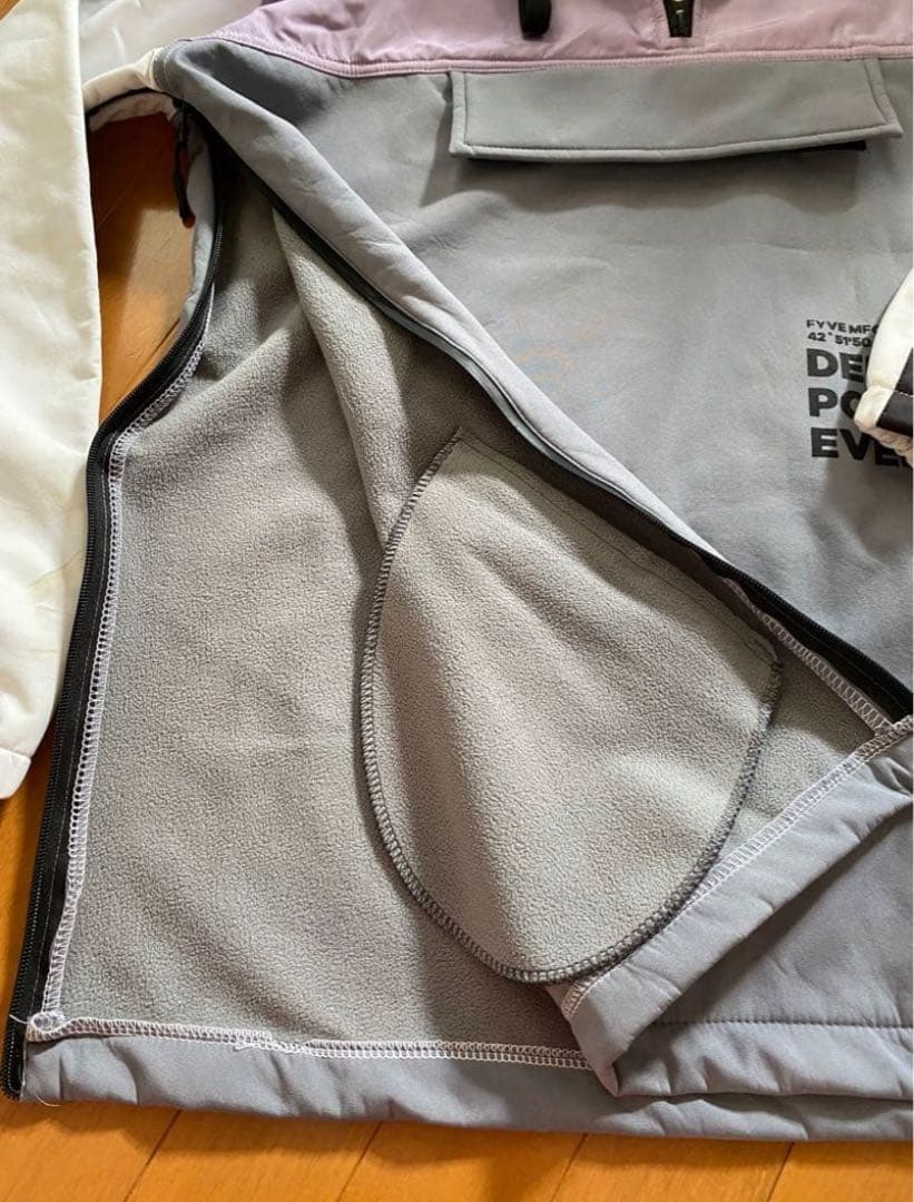 FYVE ファイブスノーボードウェア Mサイズ ユニセックス　男女兼用