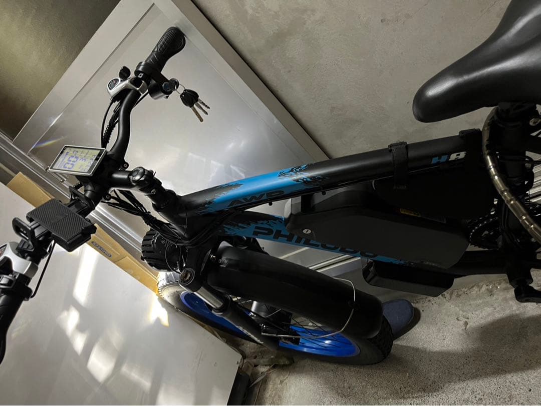 ハイスペ/両輪エンジン1000w×2/バッテリースペア1個付/Philodo