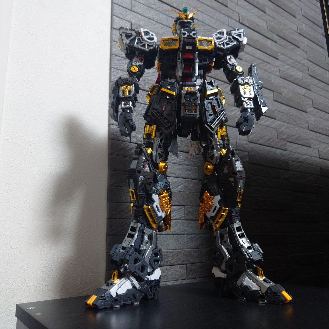 PG UNLEASHED 1/60 νガンダム　完成品　LED 組込み済