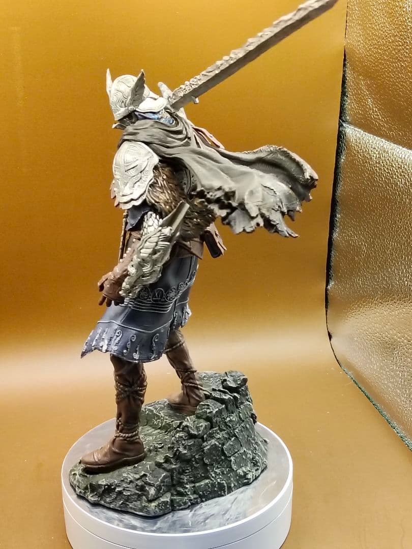 追跡者　フィギュア　ELDEN RING NIGHTREIGN
