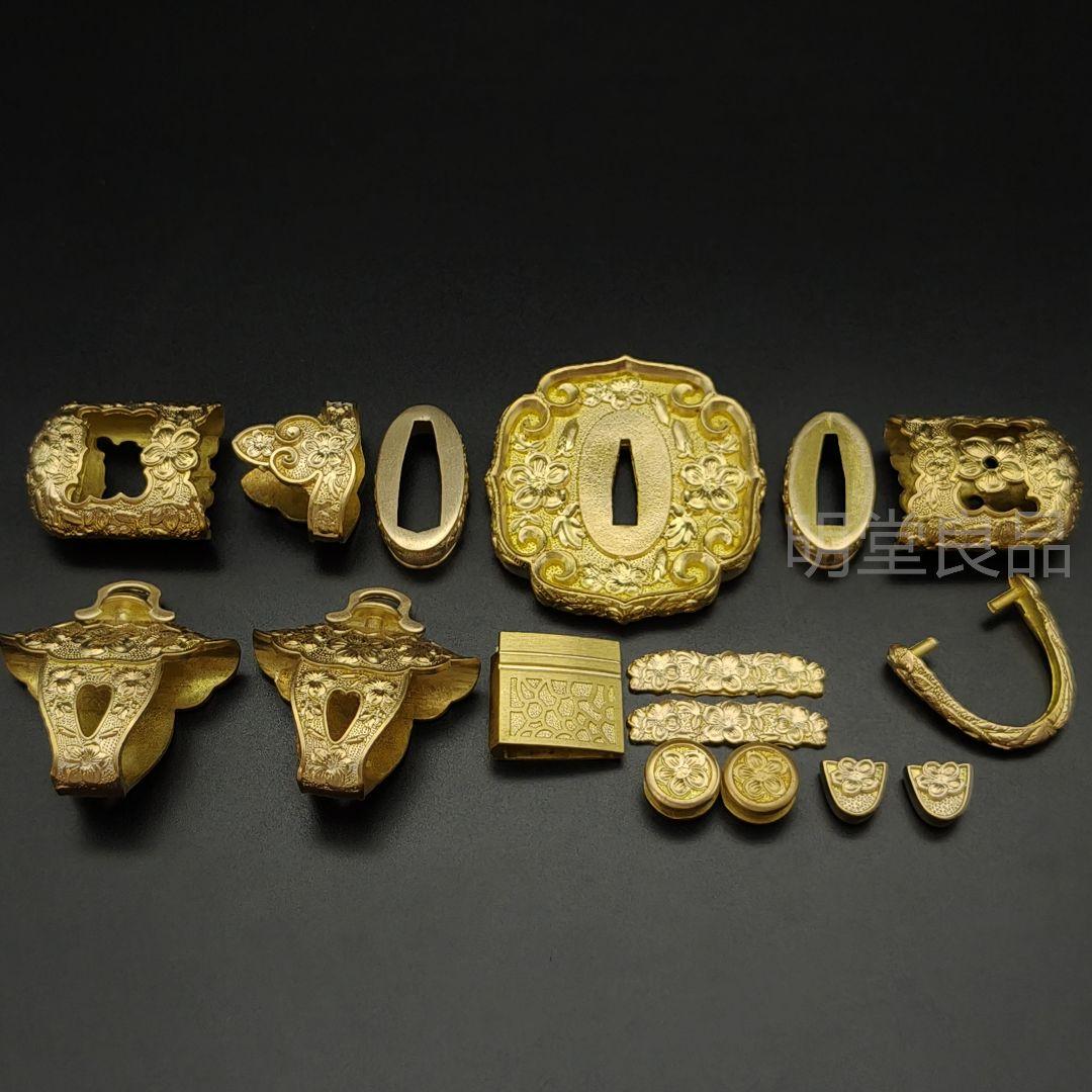 年末セール　太刀金具　桜紋　刀鍔　目貫　縁頭　切羽　鐺　柄鞘一式金具　銅製