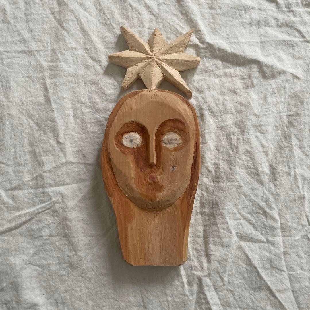 菅祐子　木彫り少女