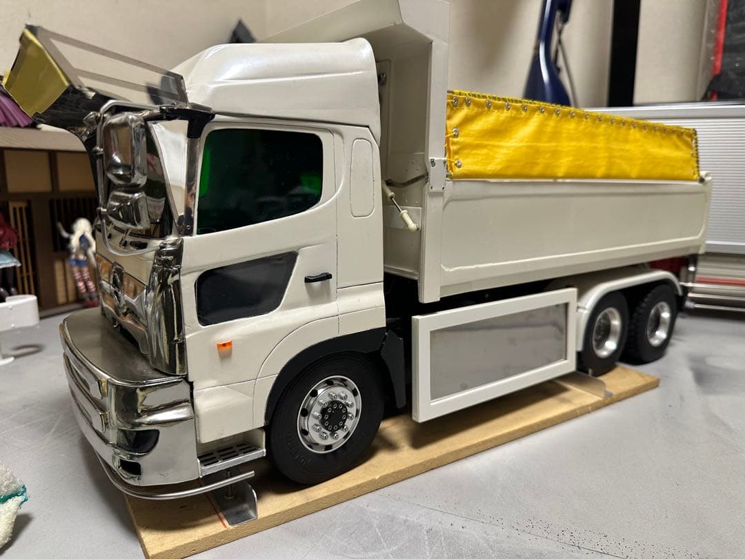 1/14 現行プロフィアダンプ　ギミック多数