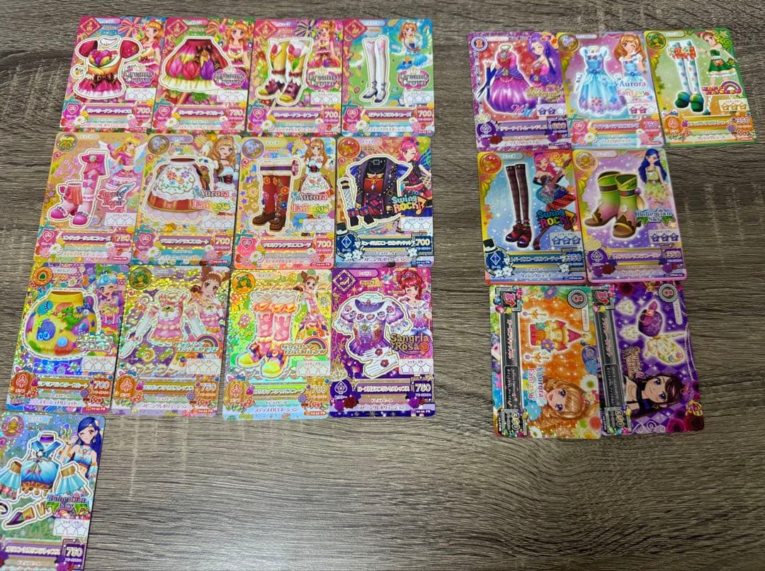 【値下げ】アイカツカード　まとめ売り　バインダー付き　アイカツ