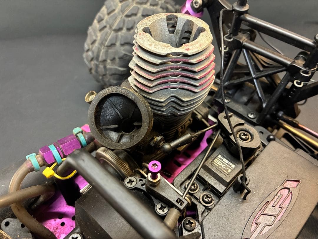 HPI 1/8 エンジンRCカー 不動車 部品取り車両 ジャンク車両 ビンテージ