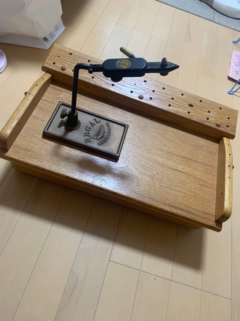 M*様 ORVIS オービス タイイング テーブル、リーガル バイス　フライフィ