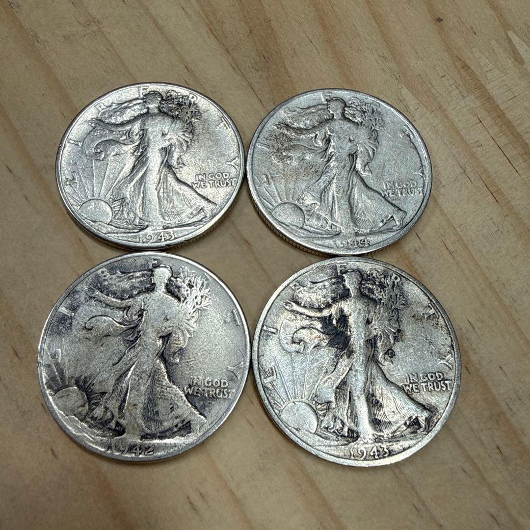 1アメリカ　ウォーキング・リバティ ハーフダラー銀貨4枚