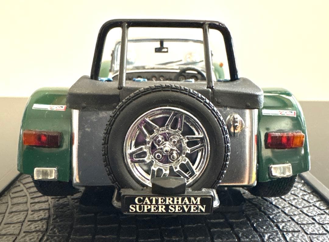 ケーターハムスーパーセブン 1/18 京商