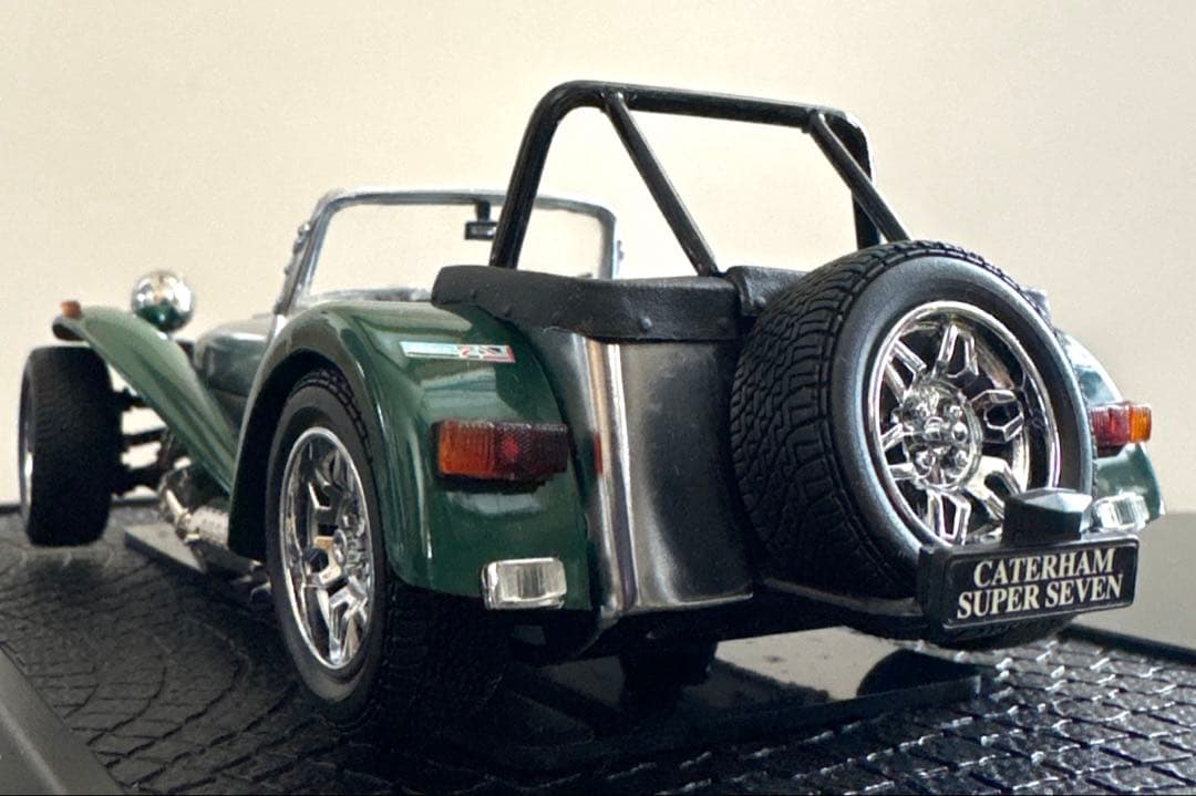 ケーターハムスーパーセブン 1/18 京商