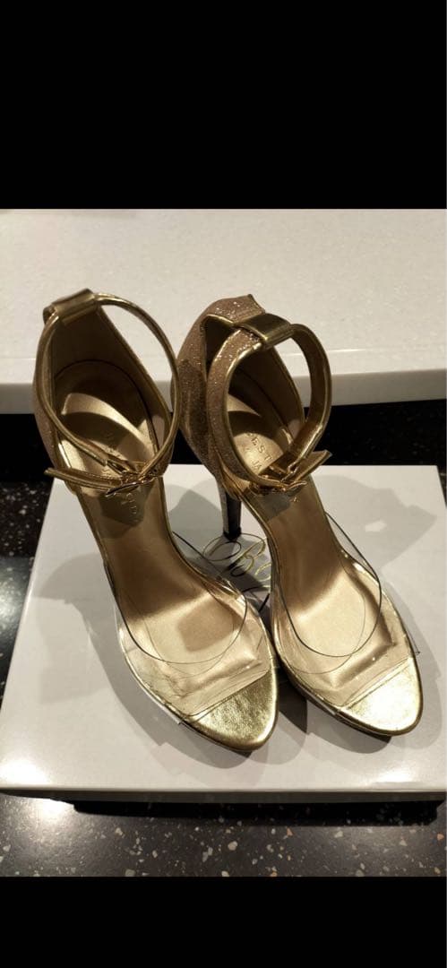 ベストボディジャパン公式ヒール　日本製　22.5cm