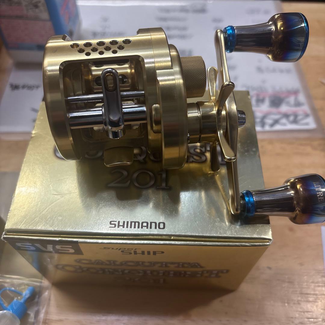 SHIMANO CALCUTTA CONQUEST 201 ベイトリール