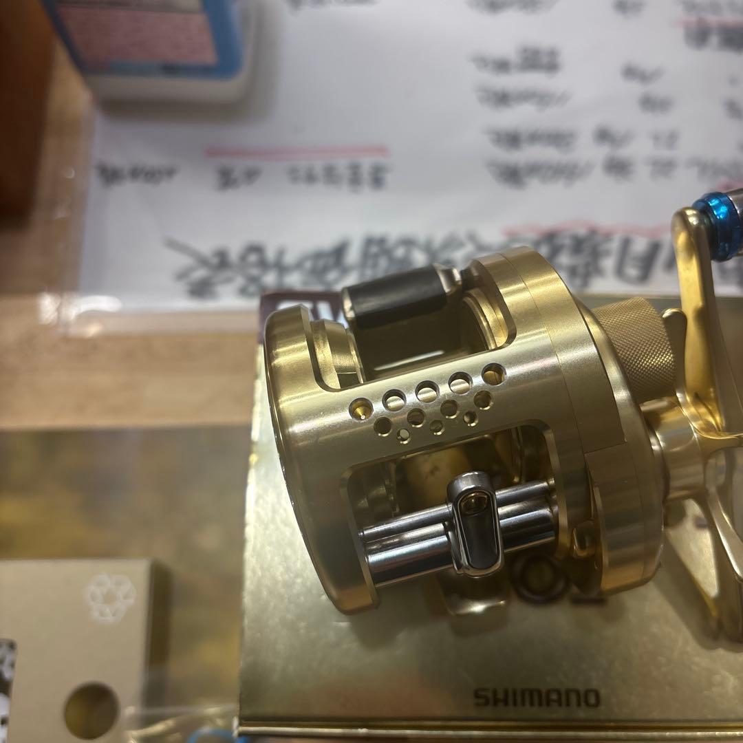 SHIMANO CALCUTTA CONQUEST 201 ベイトリール