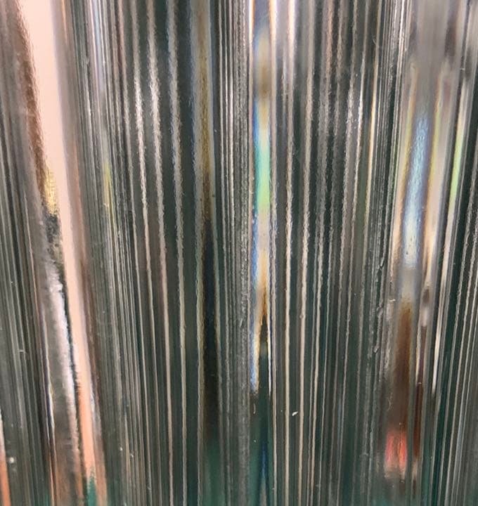 ボヘミアングラスの花器、ガラス工芸品