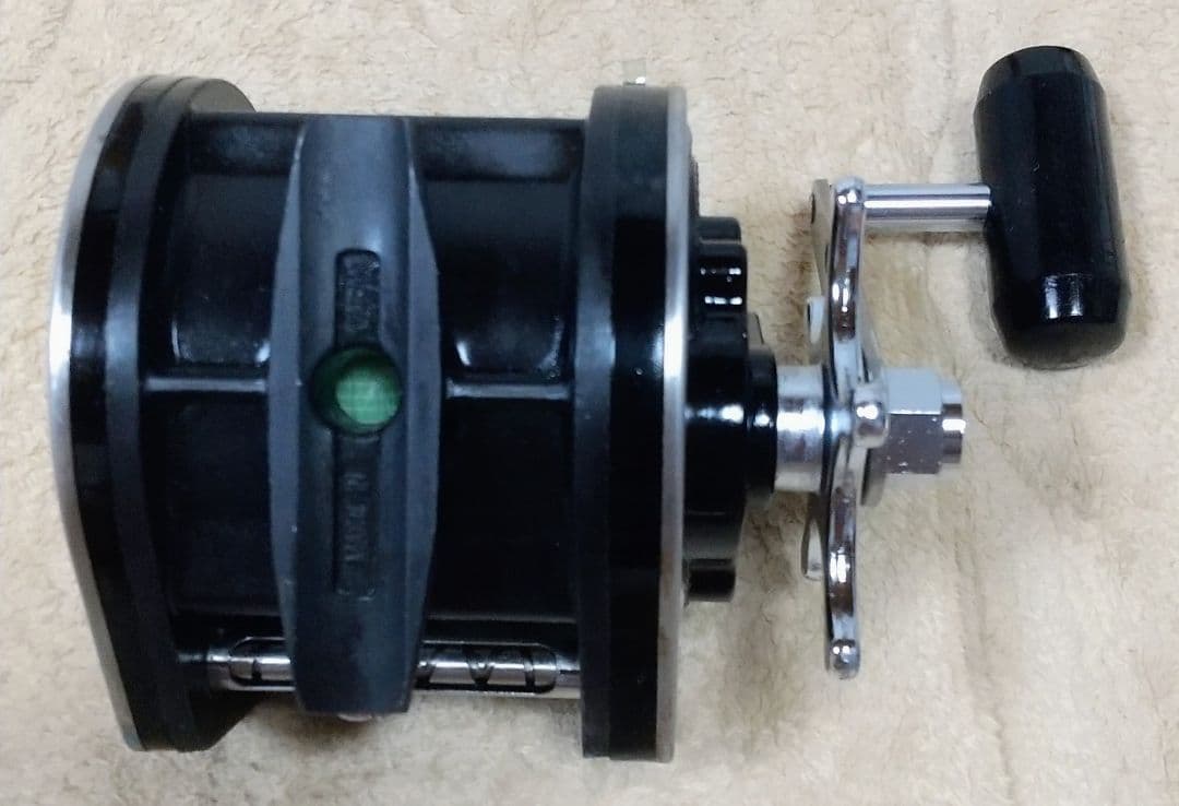 RYOBI リョービ ADVENTURE 80L ベイトリール 状態はキレイです