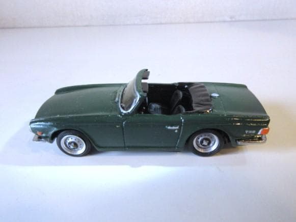 特価 Provence Moulage (1/43) トライアンフ TR6