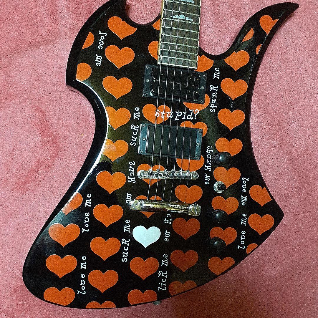 【良・美品】ブラックハート・hideモデル。モッキンバードエレキギター。