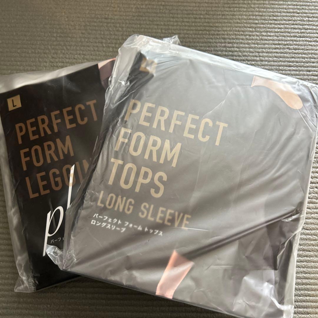 ✴︎新品未使用✴︎お買い得セット！パーフェクトフォームトップス 長袖M レギンスL