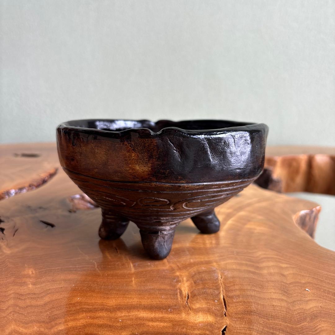 四足陶うるし茶碗 小崎陶仙造 美濃白川 昇龍窯 抹茶碗 茶道具 共箱（181t）