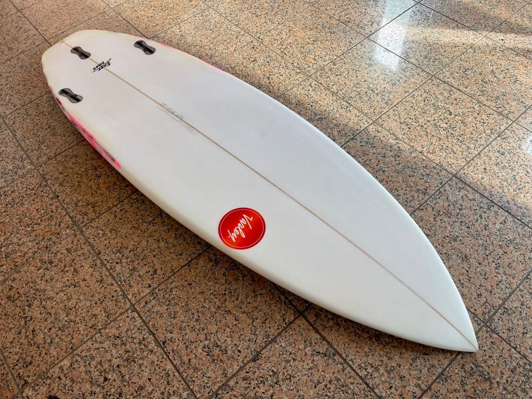 値下げ！　Varley サーフボードEPS中古5.8