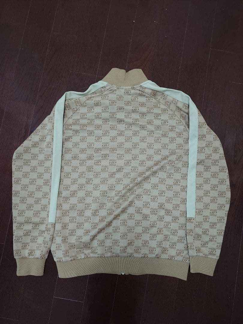 PUMA ベージュ ジャージジャケット　新品未使用