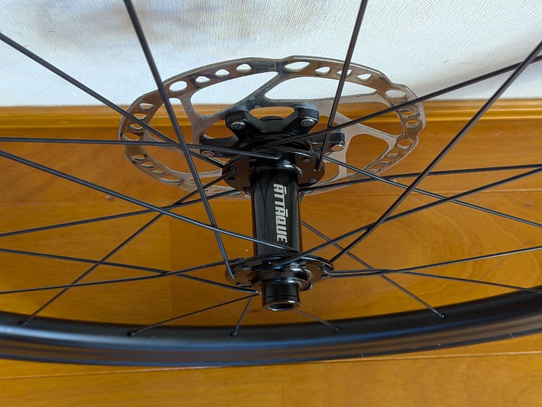 【大幅値下】GUSTO アタッキ 45mmカーボン 11速スプロケ付 ディスク用