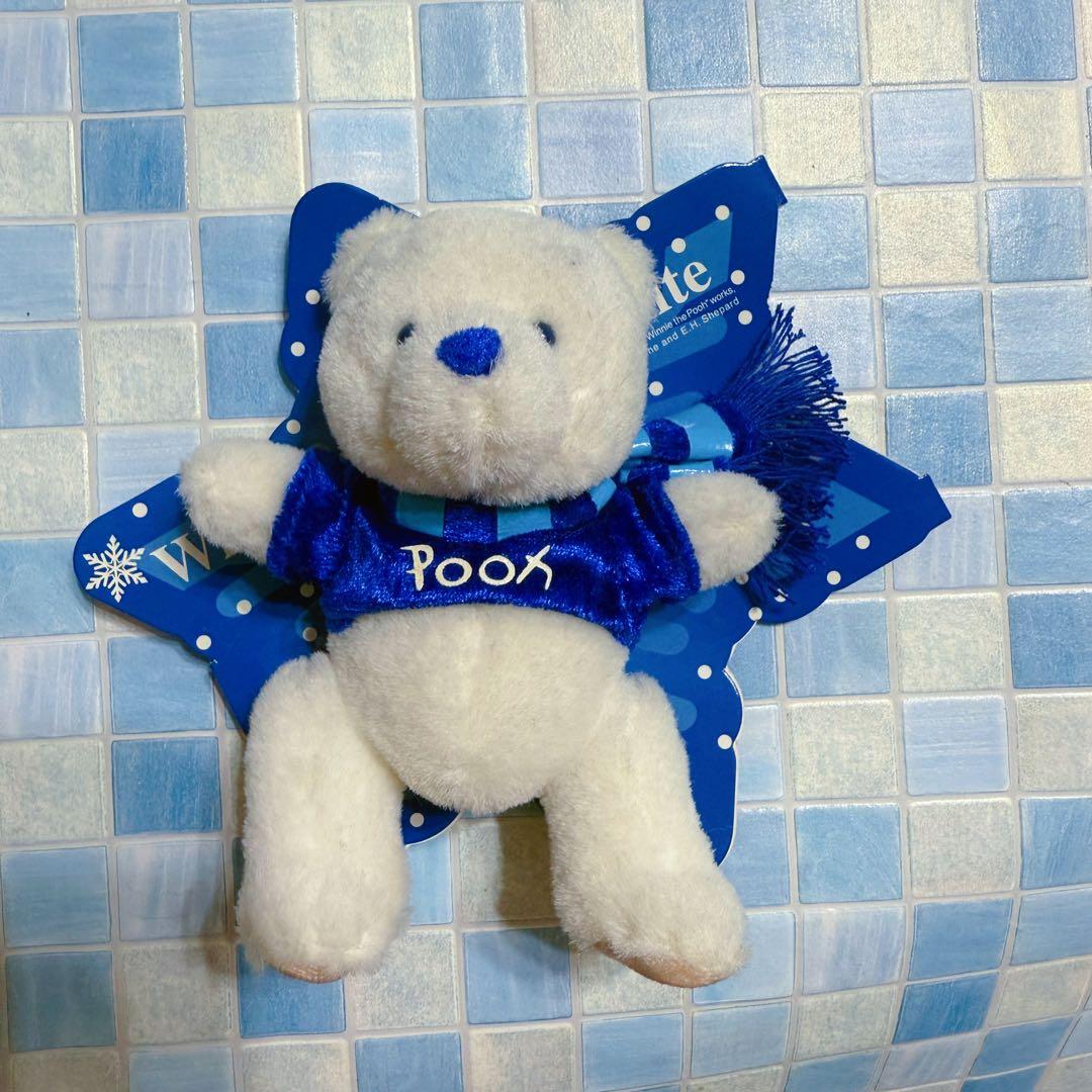 ディズニーストア　ウィンターホワイト　足が動く　くまのプーさん　激レア
