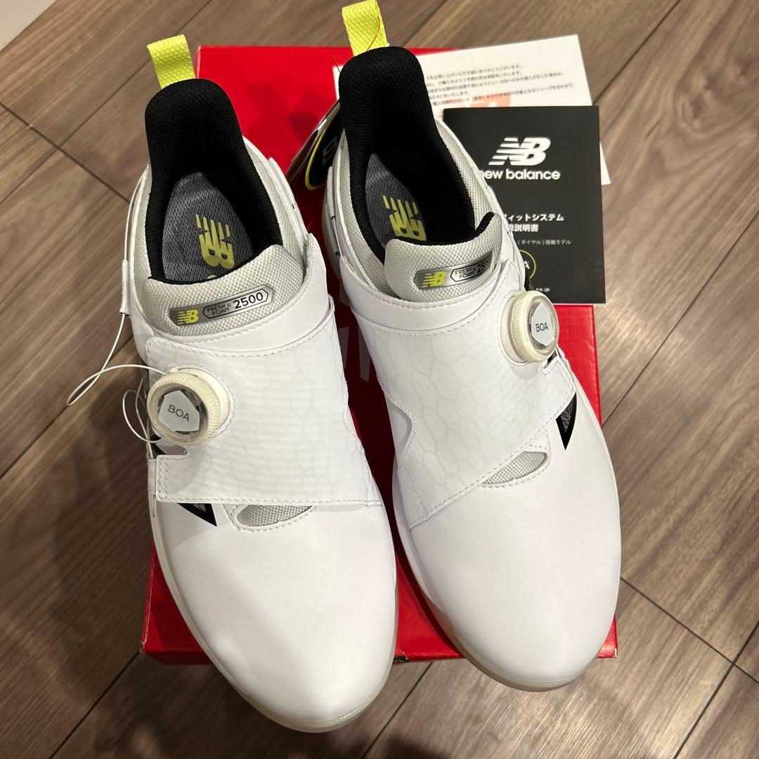 ニューバランス ゴルフシューズ　25センチ　新品未使用UGB2500