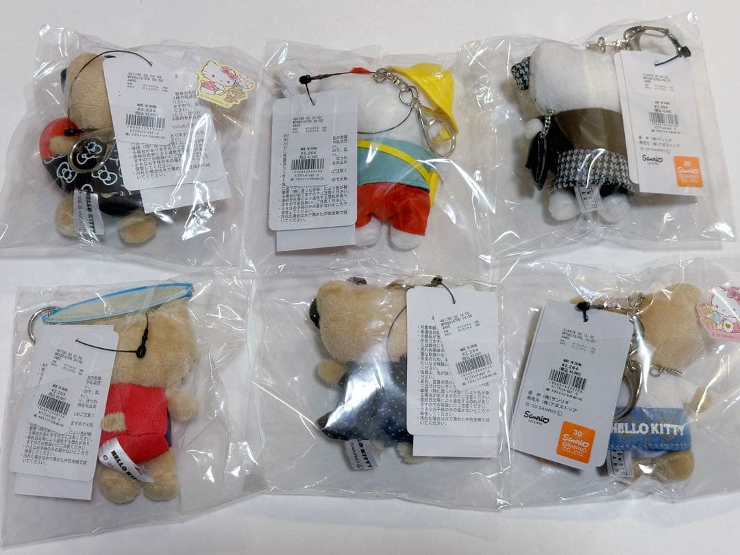 新品　me %ローリーズファーム　ハローキティ　キーホルダー 幼稚園等6点セット