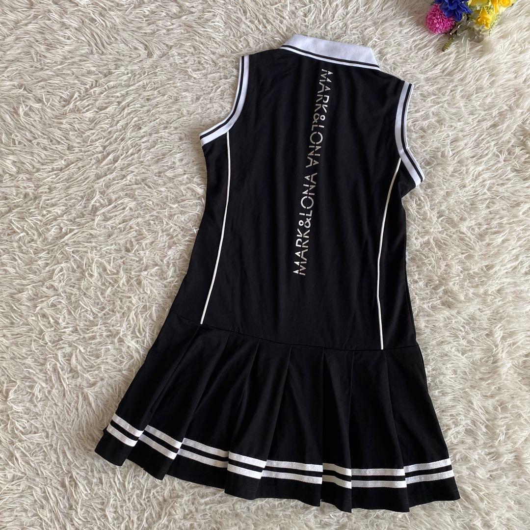 マークアンドロナワンピース　ブラック　ホワイト　ロゴ