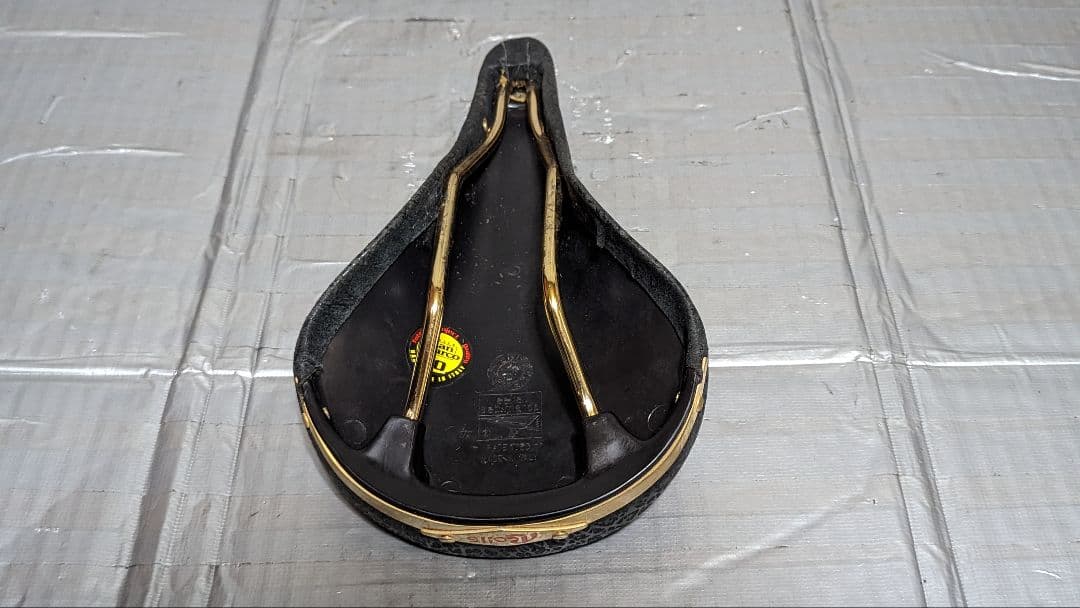 ROLLS SELL SAN MARCO セラサンマルコ　ロードバイク　サドル