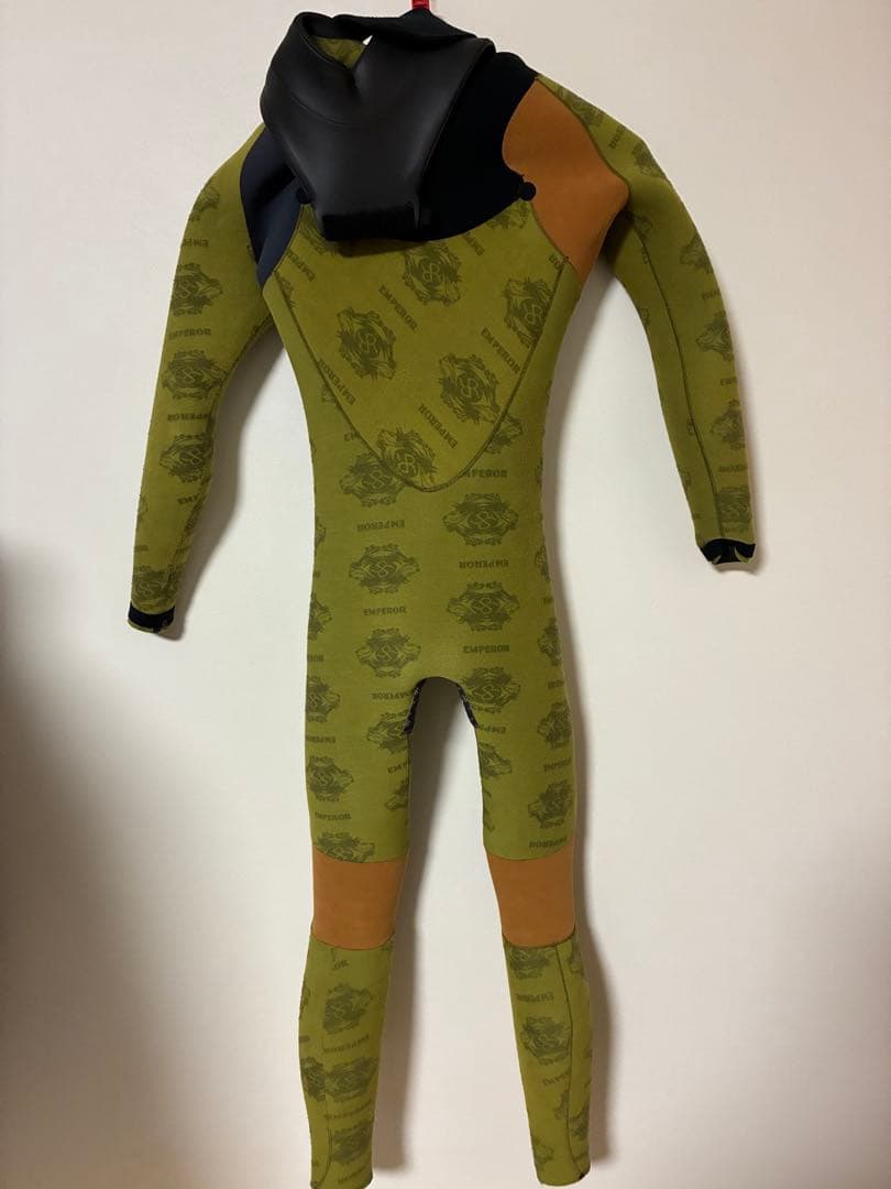 ⭐︎晴美⭐︎ RASH セミドライウェットスーツ