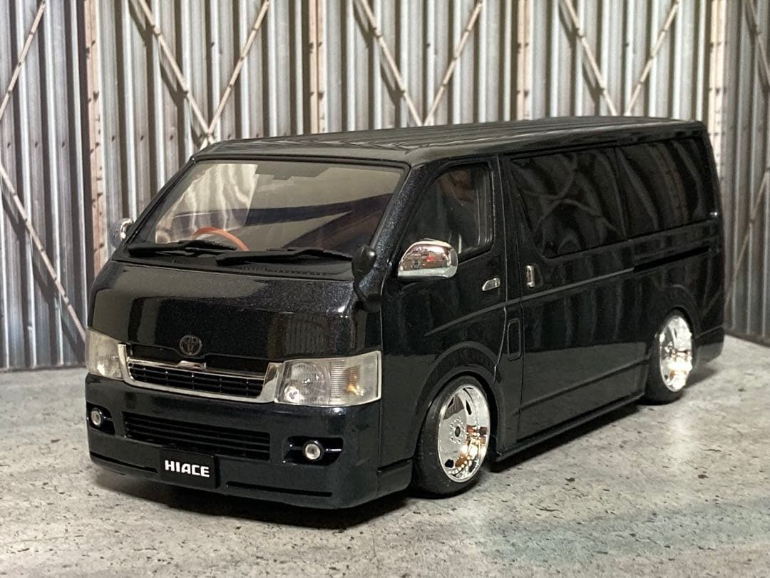 1/24 トヨタ ハイエース（カスタム品）