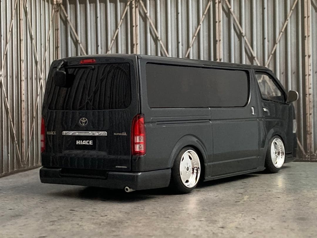 1/24 トヨタ ハイエース（カスタム品）