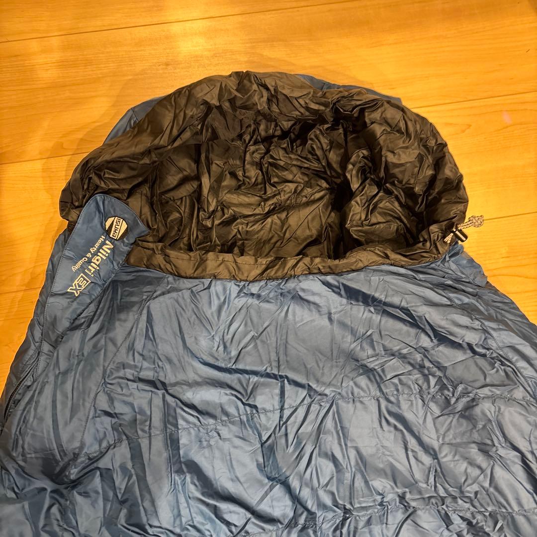 イスカ　ニルギリ EX 寝袋 青