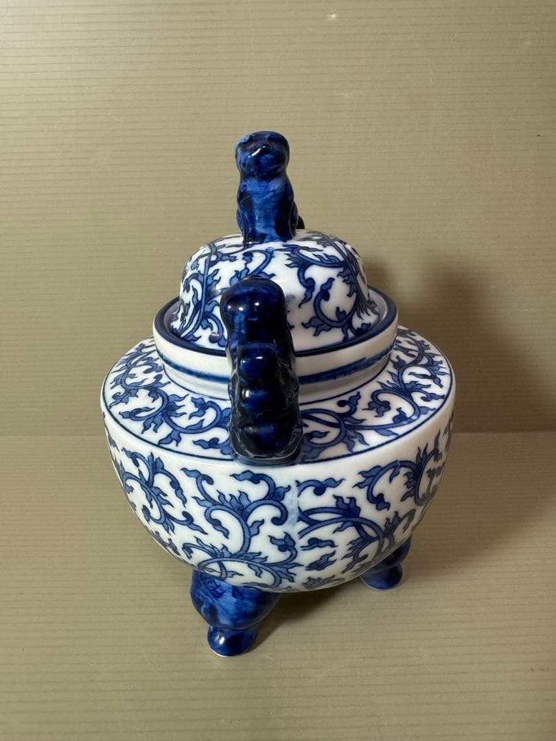 2730 染付　獅子　香炉