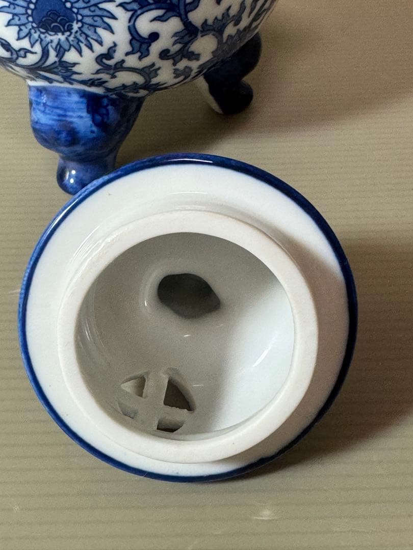 2730 染付　獅子　香炉