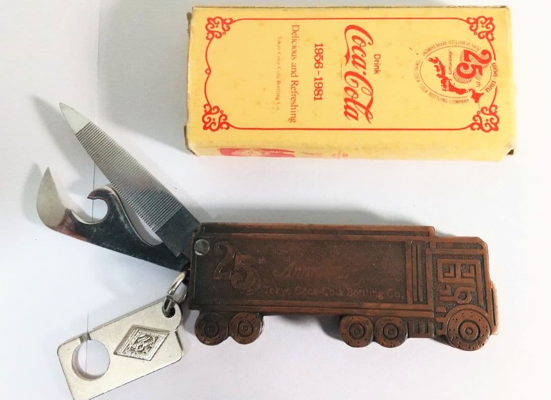 コカ・コーラ記念グッズ(栓抜き、爪切り)