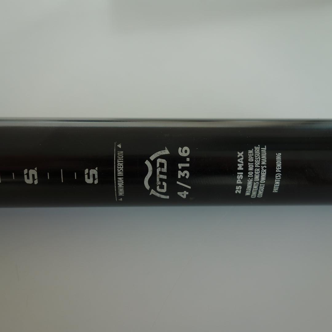 FOX D.O.S.S. ドロッパーシートポスト 31.6mm / 100mm