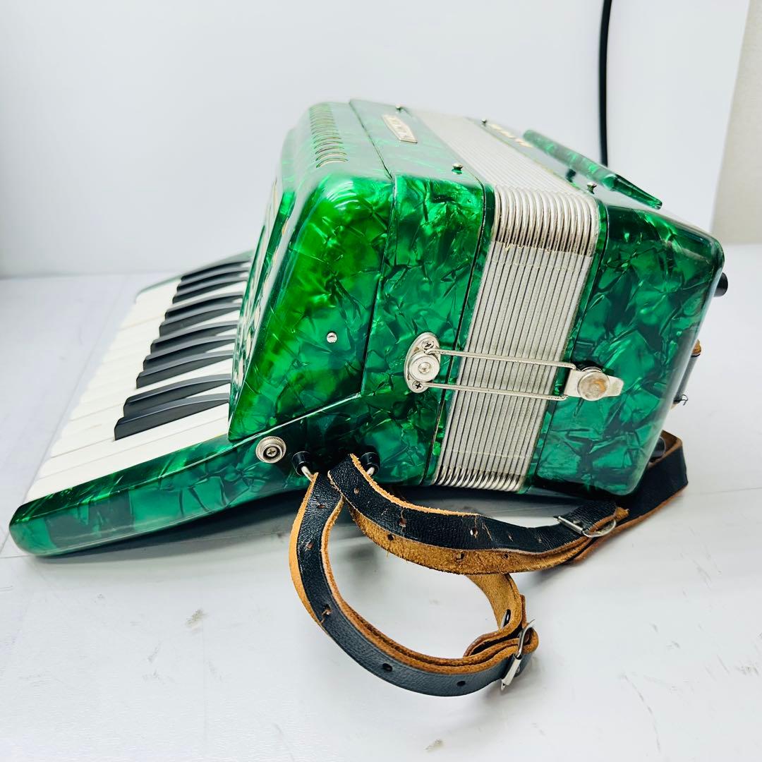 YAMAHA アコーディオン　ALTO 25