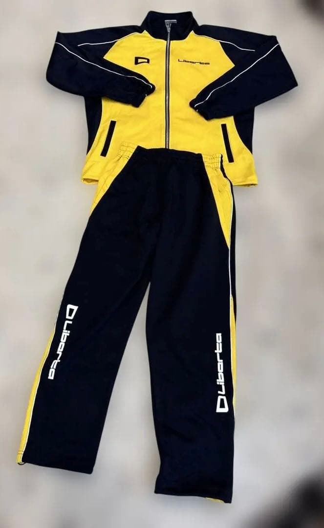 Liberta サッカー ジャージセット ネイビー/イエロー