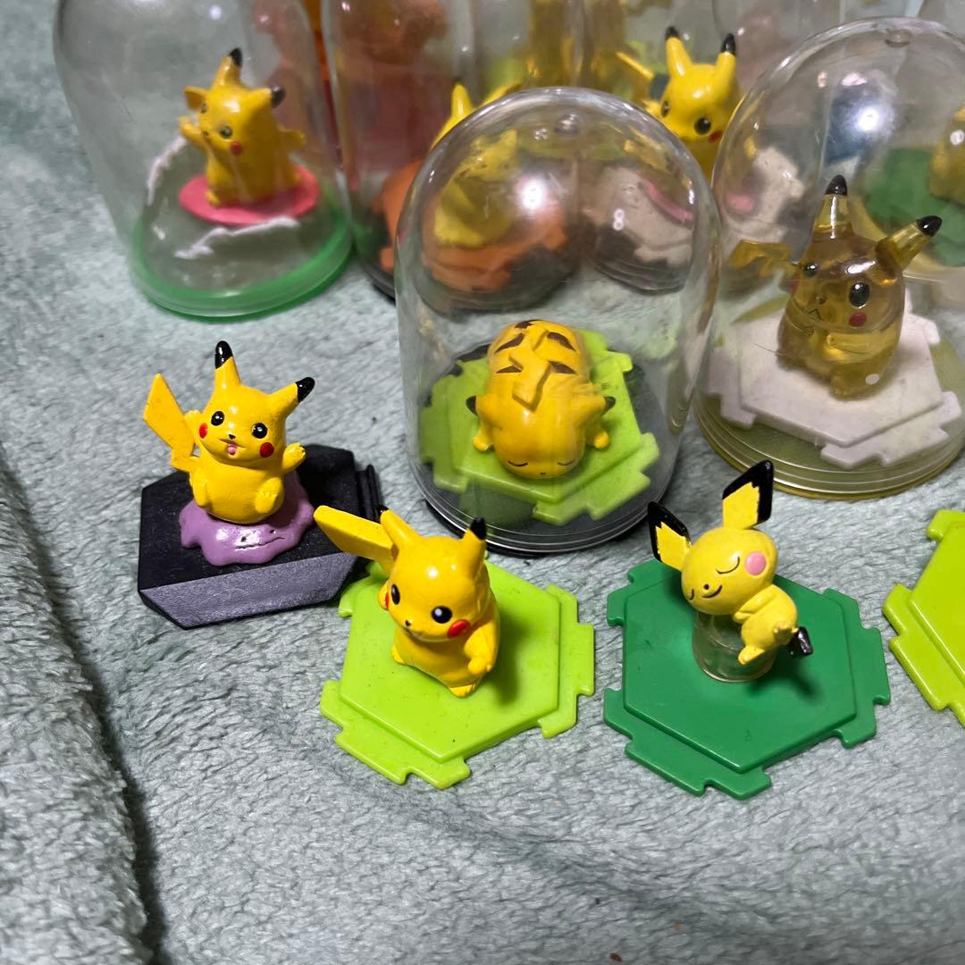 レトロレアピカチュウ 、フィギュア ケースあり9体、ケースなし4体、13体セット