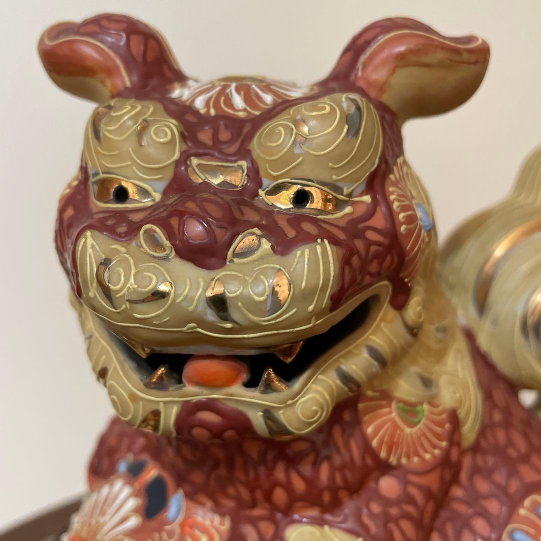 陶器製 獅子の像 ガラスケース入り