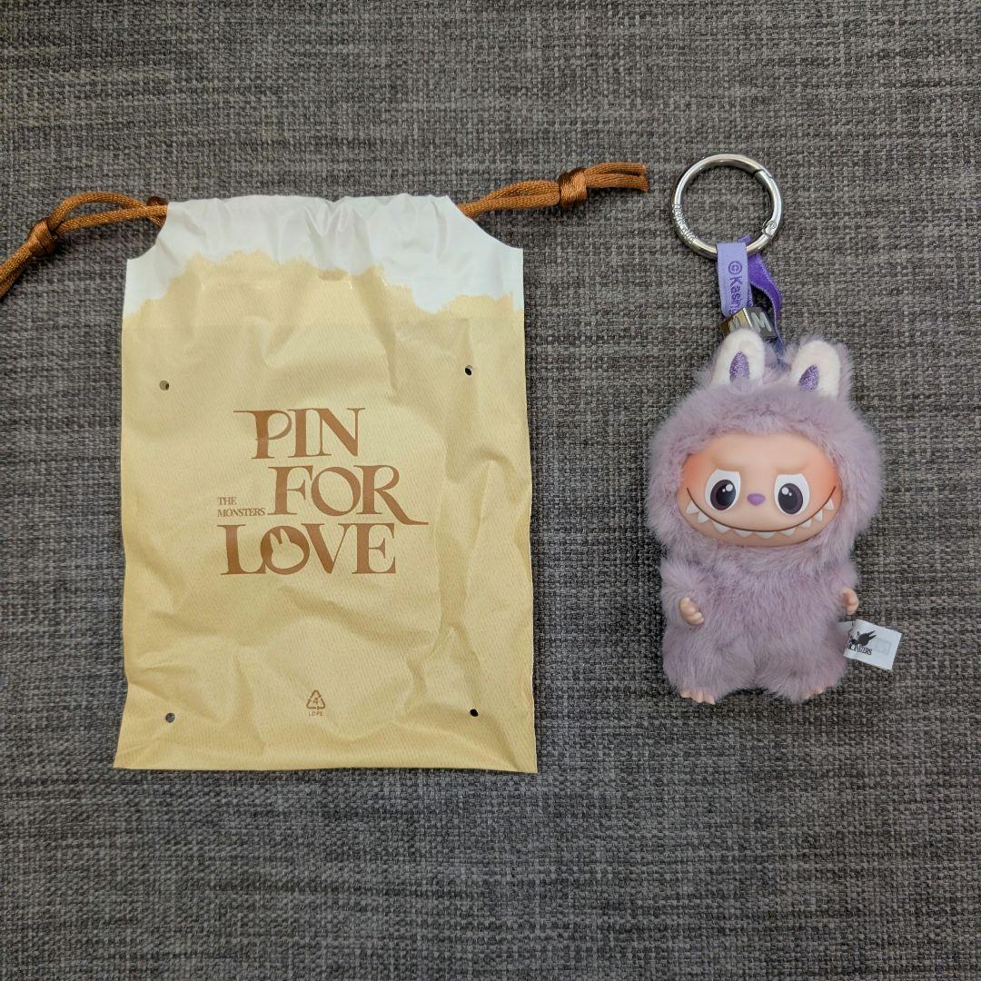 【正規品】 ラブブ ぬいぐるみ アルファベット PIN FOR LOVE 【M】