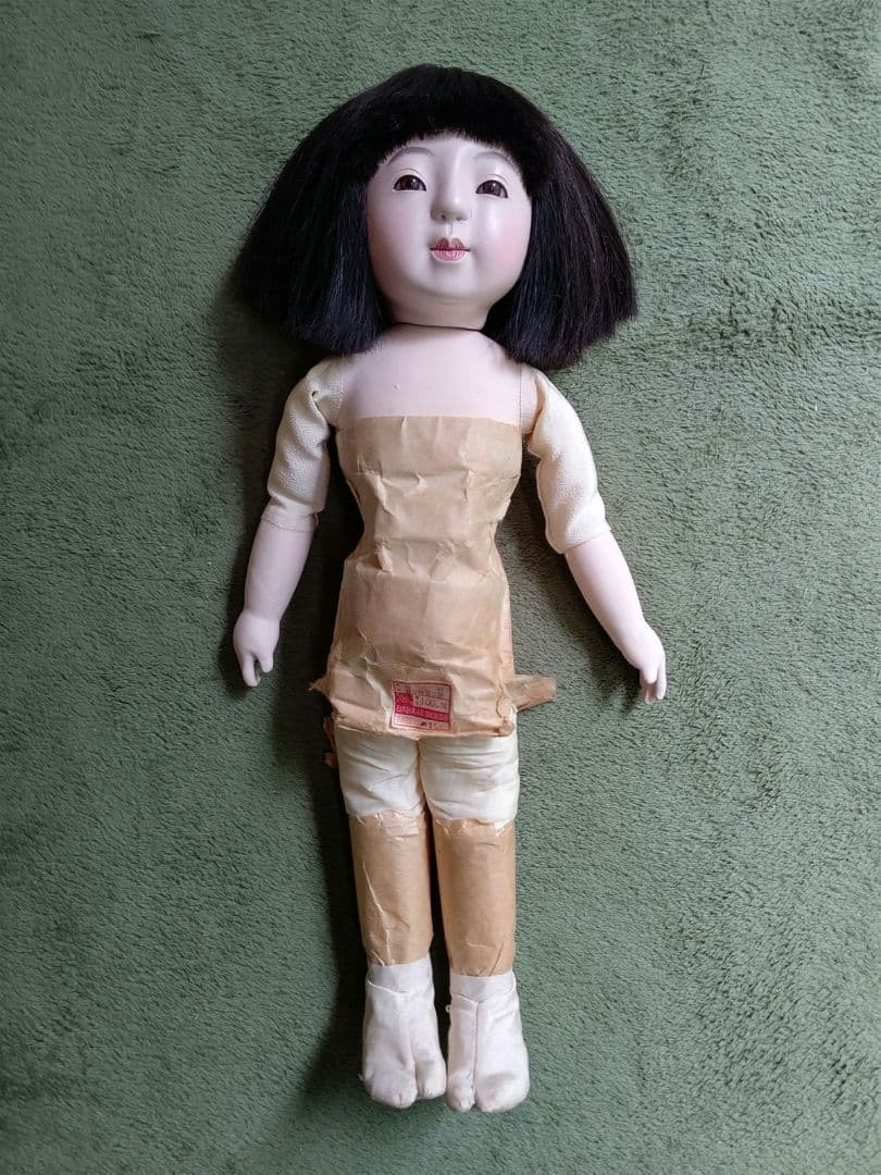 芳龍斎 上手　市松人形 昭和16年～20年 腕布交換済み 梨地 人形