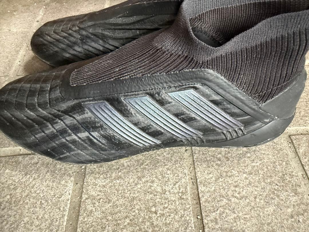 adidasサッカーレースレススパイクプレデター値下げ可能