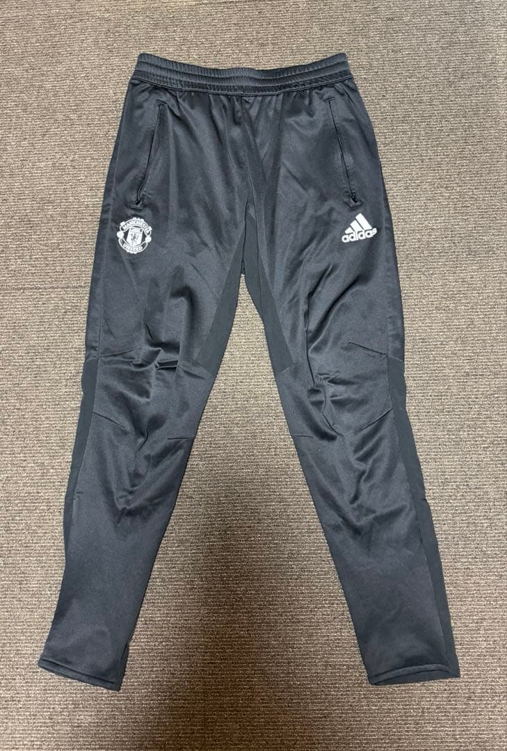 マンチェスターユナイテッド 17/18 UCLトレーニングウェアセットアップ