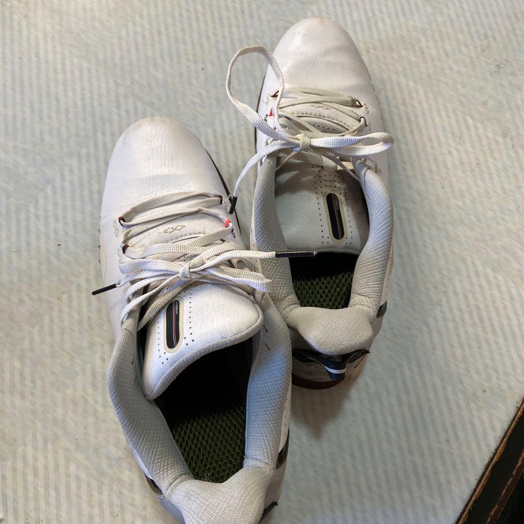 Under Armour ゴルフシューズ ホワイト