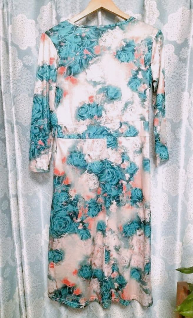 華麗な芸術品✨夢の世界へ旅立ちに纏う✨ブルーローズ 蒼薔薇 ワンピース ドレス✨