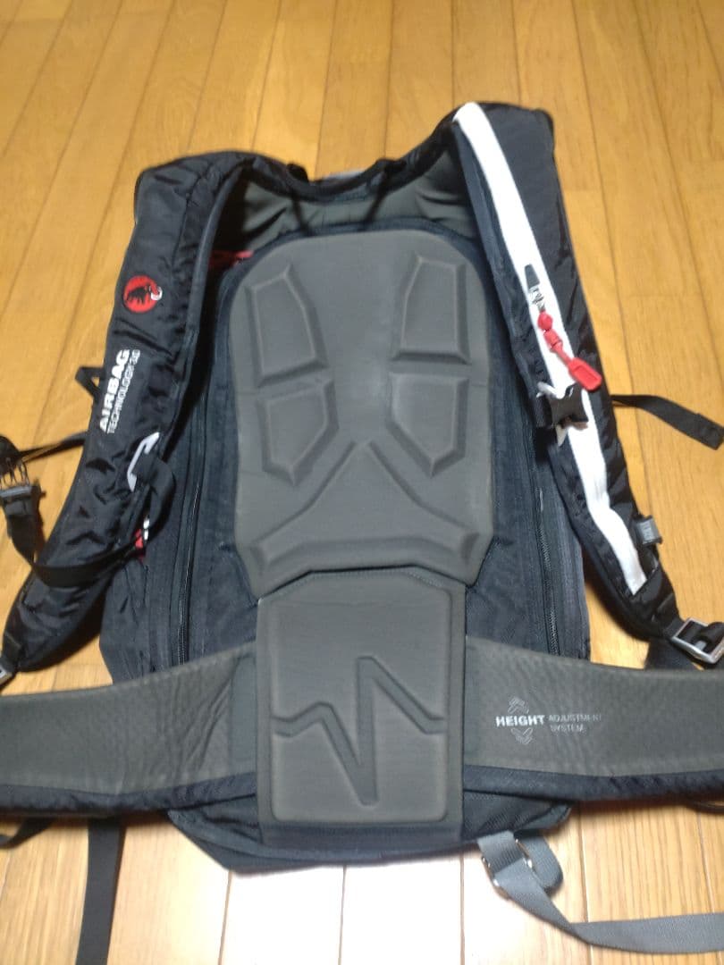 MAMMUT AIRBAGTECHNOLOGY 3.0 エアバッグ付バックパック