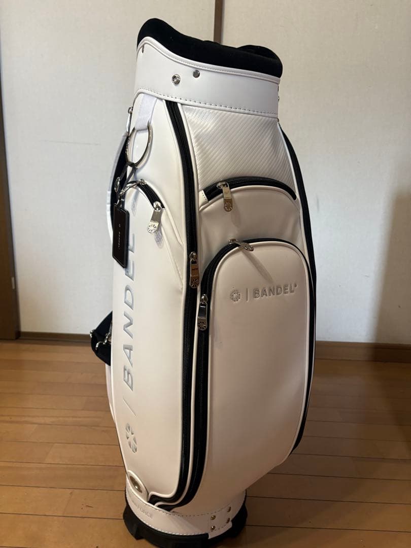 極美品　3点式　Bandel ゴルフバッグ・キャディバッグ　バンデル